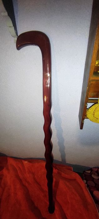 Bengala de excelente madeira