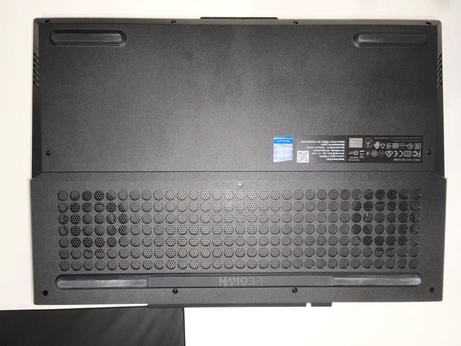 Portátil Gaming Lenovo Legion 5 15" FHD 144Hz | i7-10750H | 16GB RAM | GTX 1650 Ti | 512GB SSD