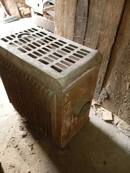 Kominek Piecyk żeliwny koza mały