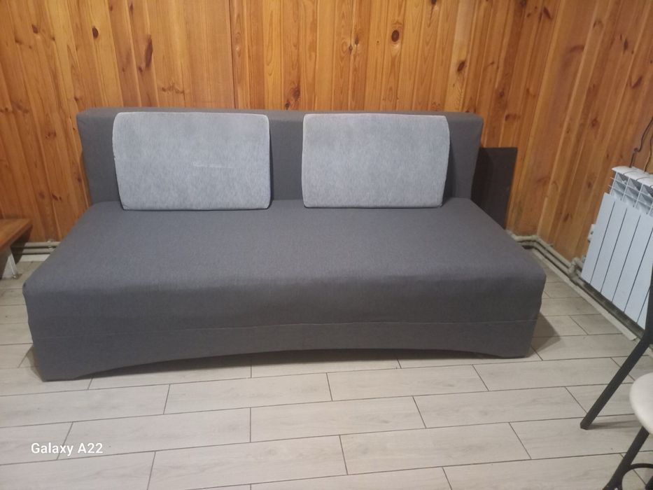 Продам диван еврокнижка.