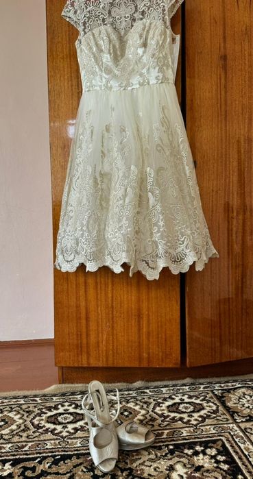 Вечірнє-випускне плаття разом з підборами (можливий продаж окремо)