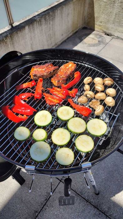 Weber 1241304 classic kettle charcoal barbecue