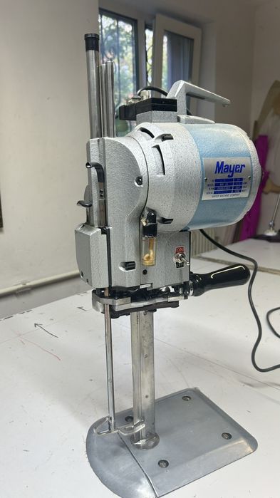 Закройный нож Mayer 10''