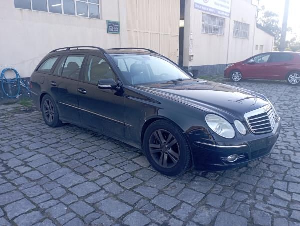Para peças MERCEDES-BENZ Classe E (W211)