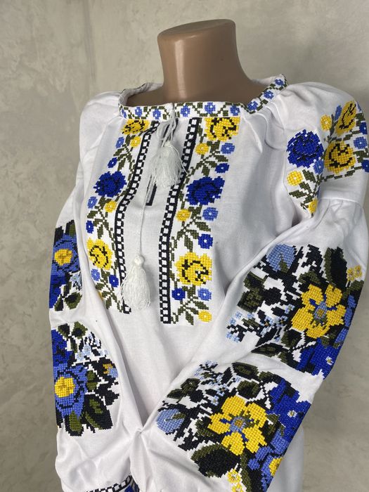 Вишиті сорочки,плаття,парні вишиванки.Опт