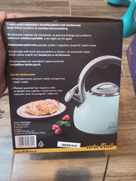 Czajnik LaBonita 2,5 l. Nowy