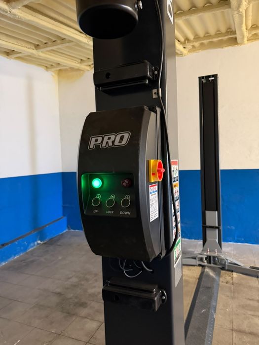 Vende-se lote de equipamentos oficinal