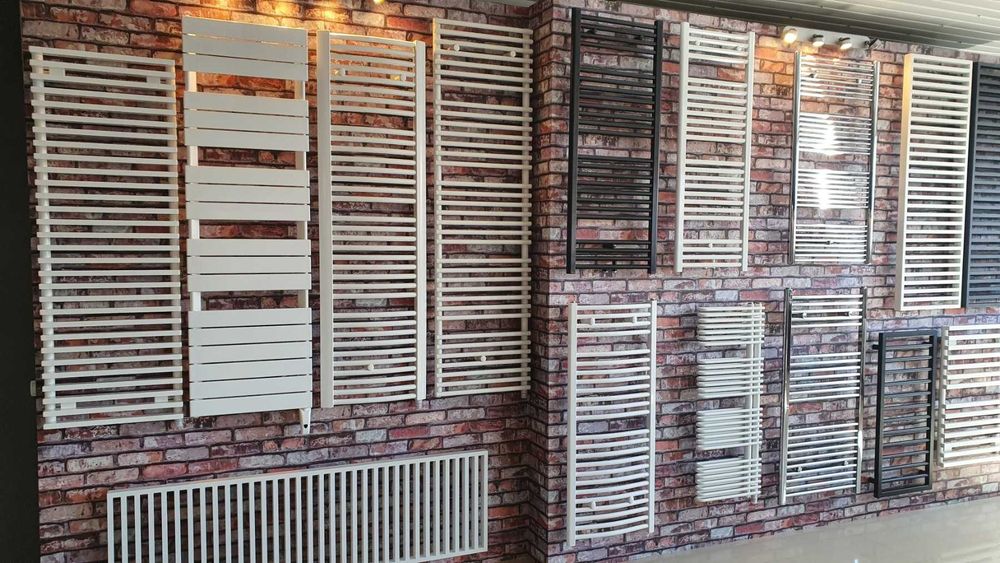 Рушникосушки комбіновані / електричні / водяні