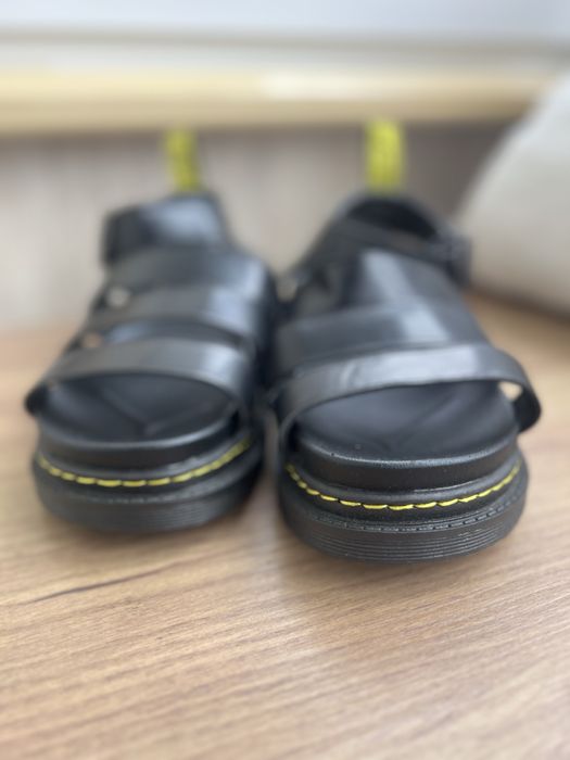 Dr. Martens (41р)