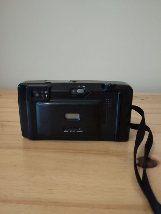 Máquina analogica Kodak star zoom 105 QD