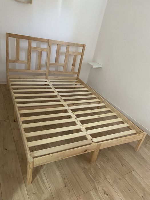 Cama e colchão 140x190