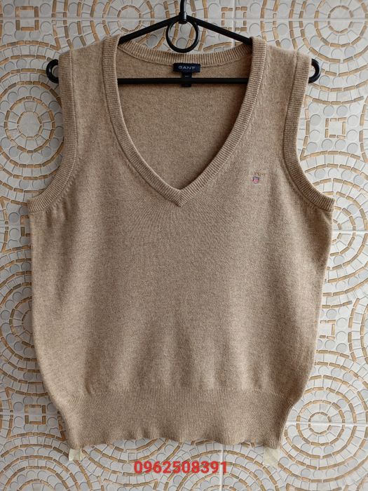 Жилетка на мальчика, бренд GANT. 100%шерсть.