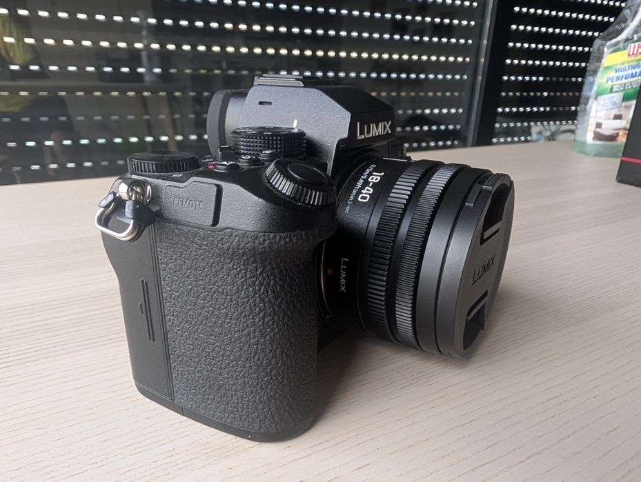 Lumix S5D+(18-40 mount L)+anamorphic lens