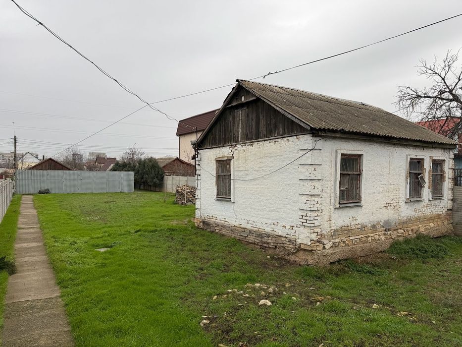 Продаю отличный участок земли  с домом  в  Центре. 4 Слободская