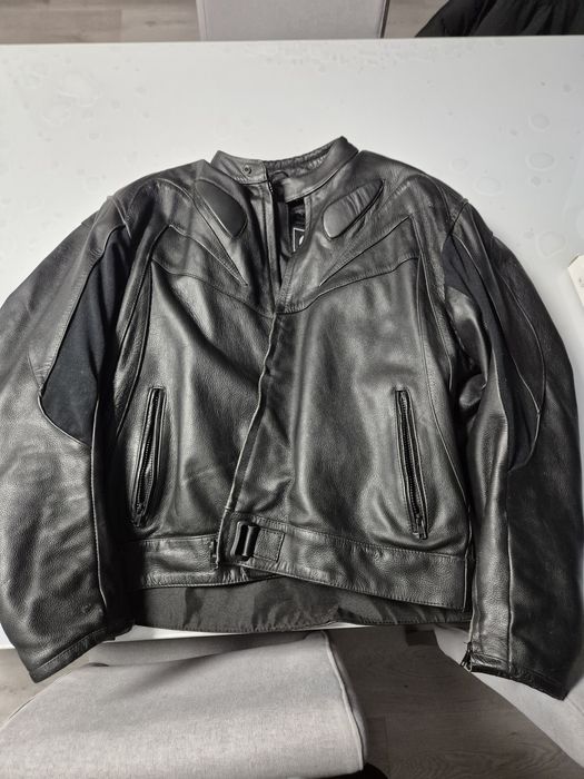 Casaco de mota em pele