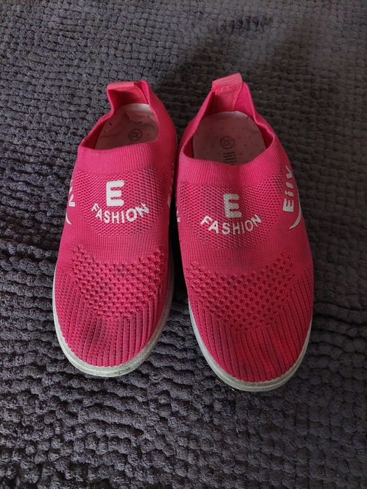 Кеди в гарному стані р.32 уст.20 см