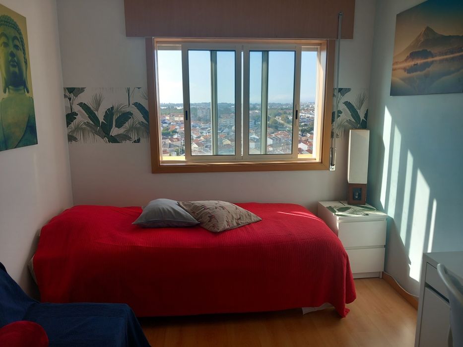 390 euros , excelente vista em santa marta