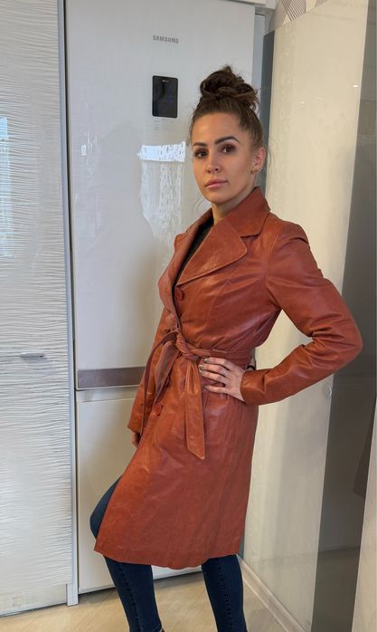 Długi płaszcz ze skóry naturalnej