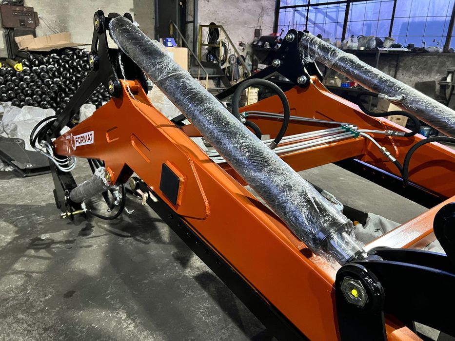 Быстросъёмный погрузчик КУН-1800 на трактор МТЗ ЮМЗ Т-40 с ковшом 1 м3