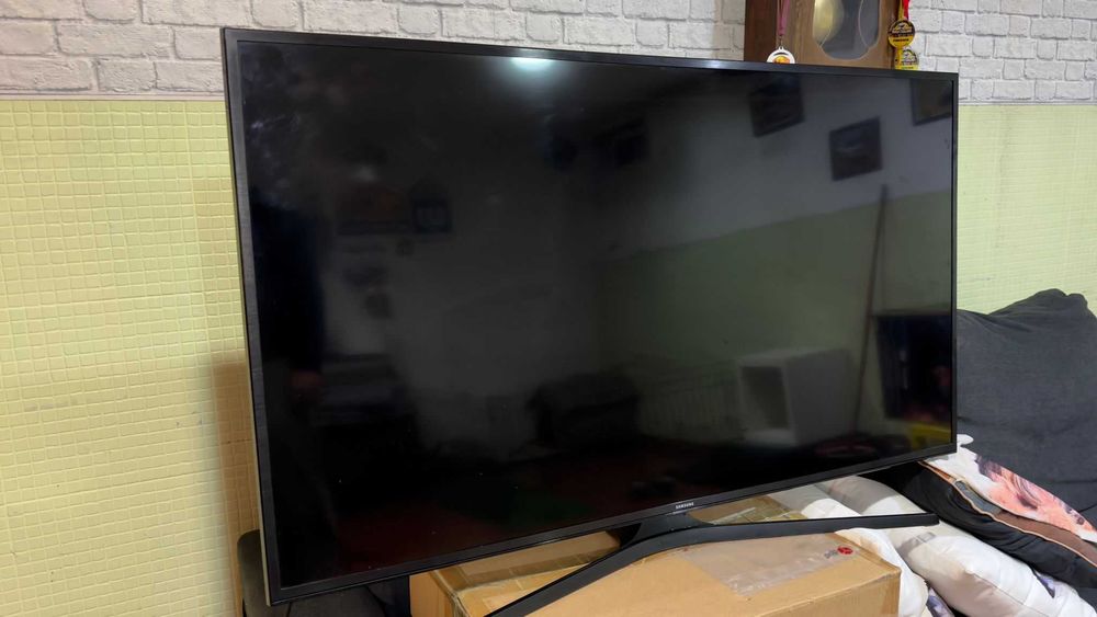 Televisão SAMSUNG 1.10 por 62 cm