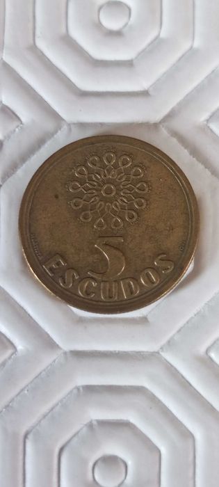 Moedas de 5$00 escudos Latão-Níquel