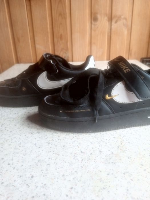 Кросівки жіночі Nike