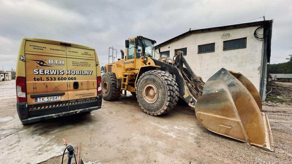 Zakuwanie przewodów hydraulicznych