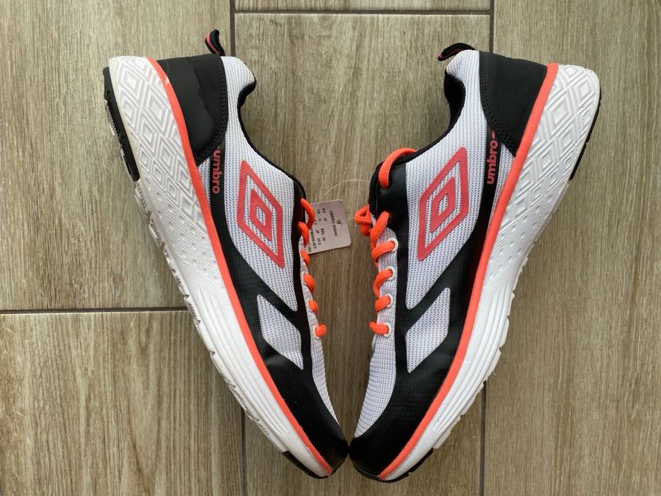 Кросівки Umbro Priam (оригінал), 40 / 25,5 см