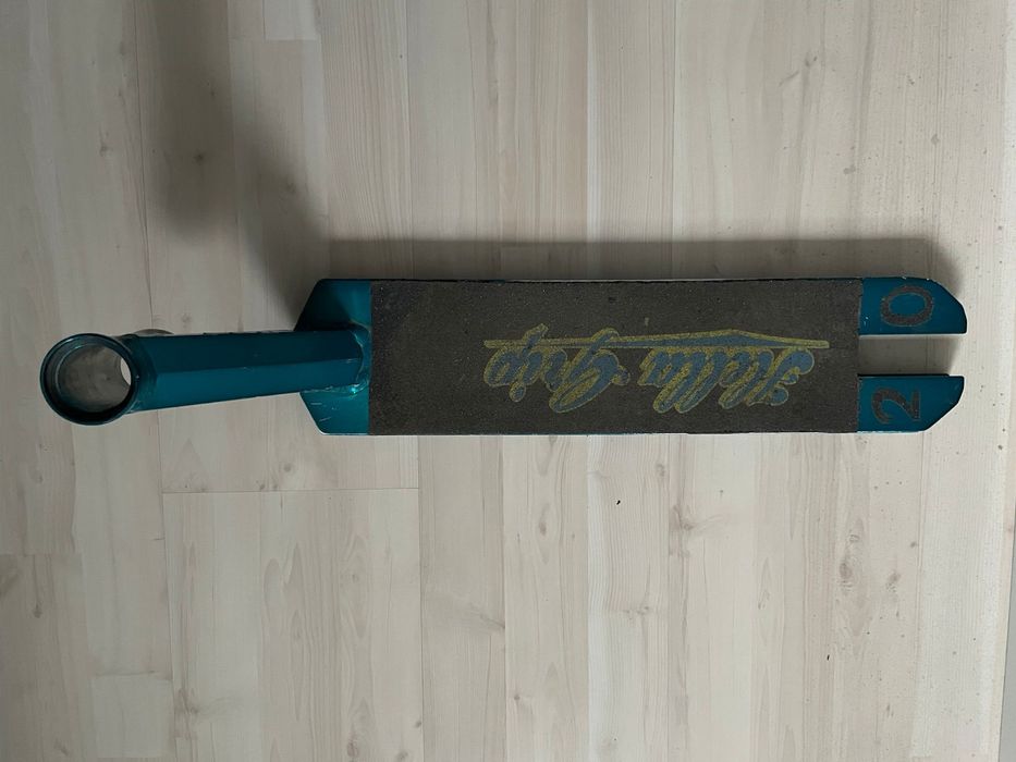 Deck do hulajnogi - parkowy lucky crew 2021 aluminiowy