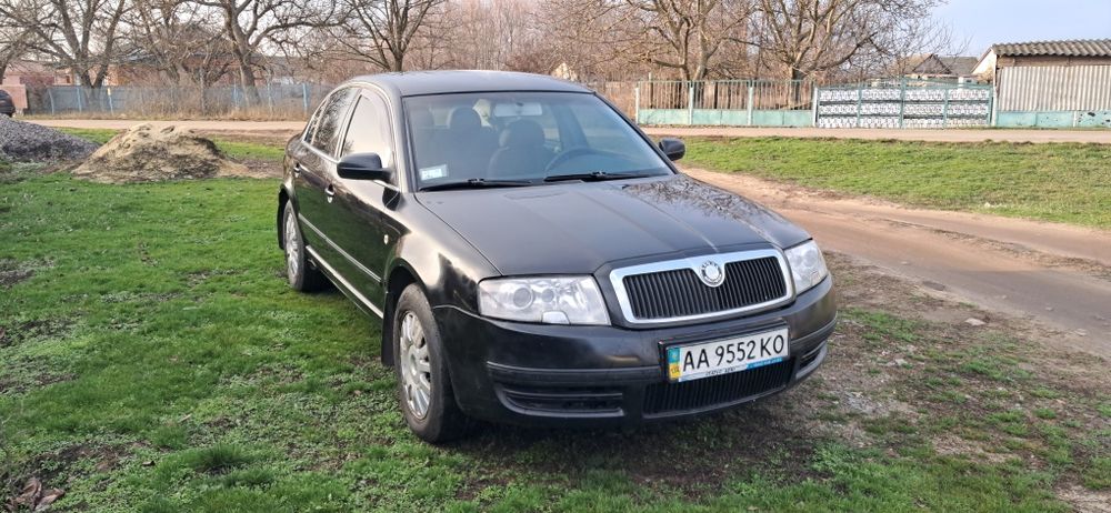 Шкода Супер Б 2004г 1,8 т бензин