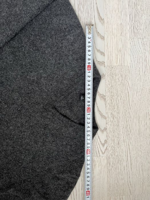 Светр/джемпер жіночий сірий uniqlo