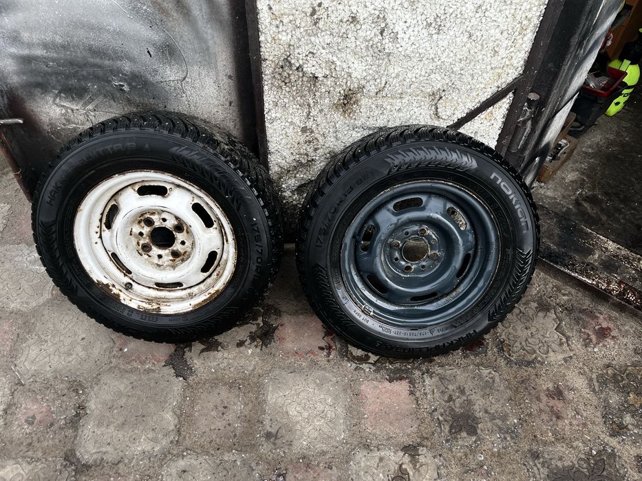 Продам пару колес 175/70 r13