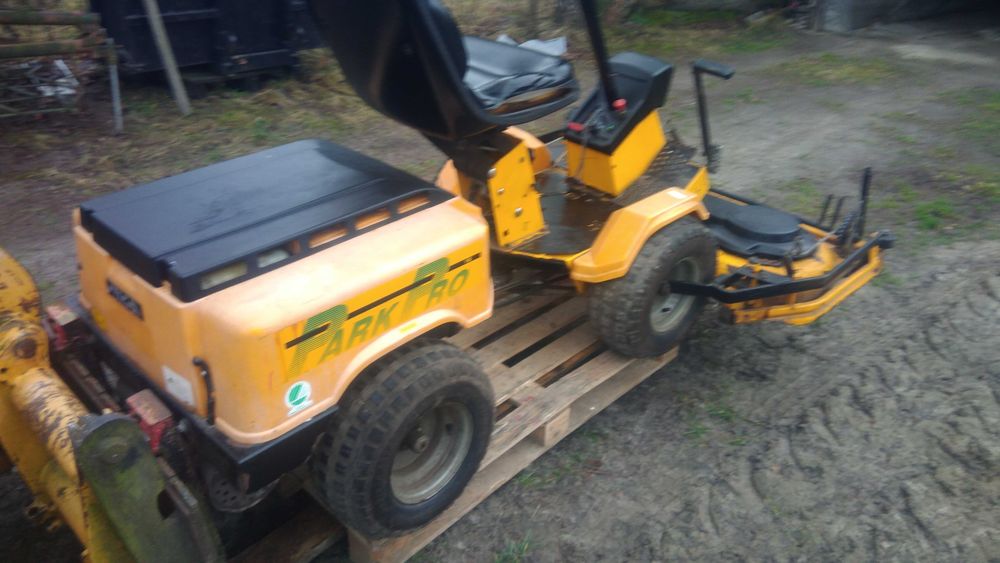 Kosiarka traktorek odśnieżacz  STIGA PARK 135 cm zadbany automat pług