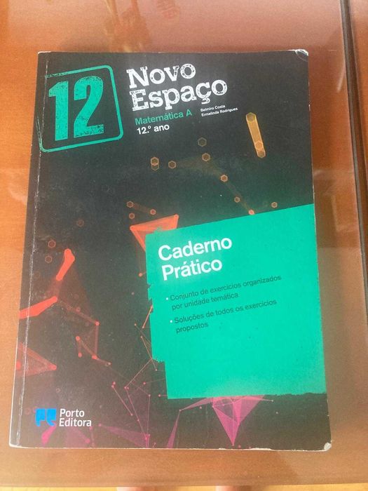 Caderno de Exercícios de Matemática do 12º Ano Porto Editora.
