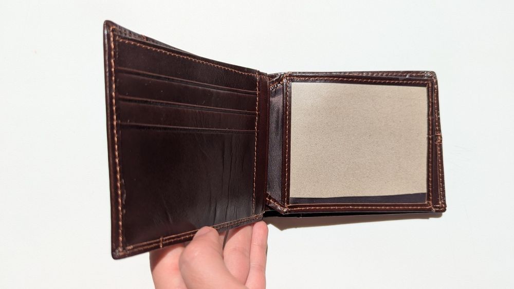 Чоловічий шкіряний гаманець