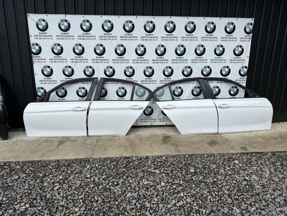 Бмв ф30 двері колір а300