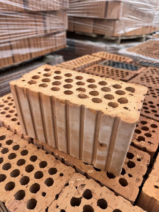 Цегла м-100 м-125 Повнотіла Півторачка Блок