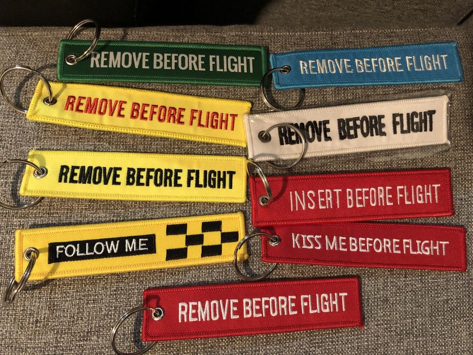 Remove before flight *porta chaves*