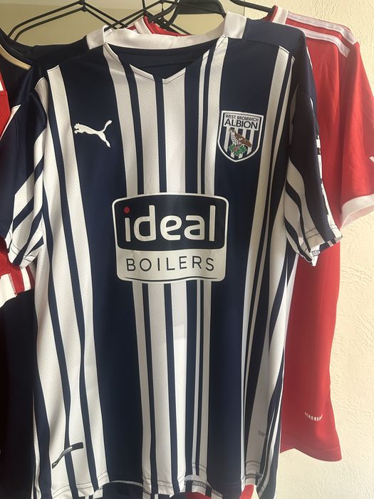 Koszulka Diego Forlan wraz z autugrafem .