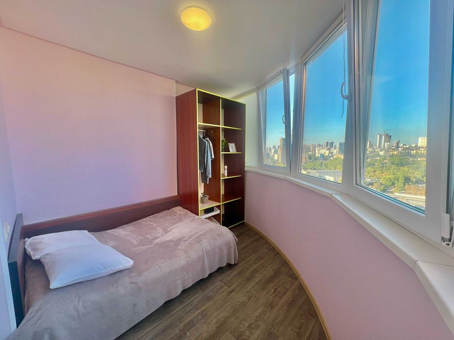 Місце в кімнаті дешево/Тепло, світло, вода тільки у нас!