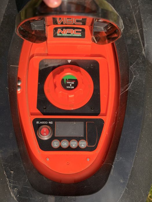 Robot koszący NAC RLM800-NG + Stacja ładowania + Zasilacz