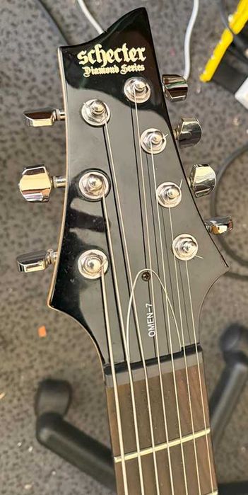 Guitarra Schecter Diamond Series Omen-7