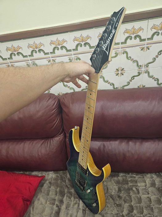 Guitarra Ibanez RG421-AHM + Locking Tuners