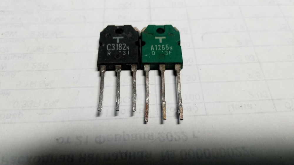 Біполярні транзистори 2SA1265 2SC3182, демонтаж, оригінал.