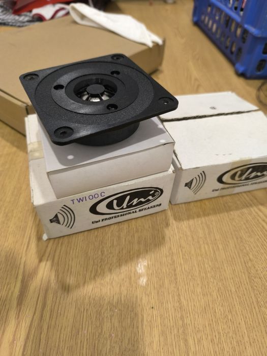 2 tweeters uni TW100C