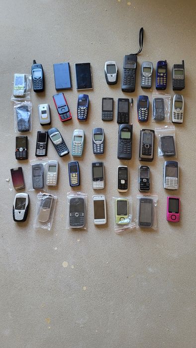 Zestaw kultowych/starych telefonów komórkowych | Dla kolekcjonera |