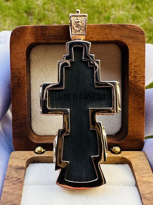 Золотой крест с эбеном 585
