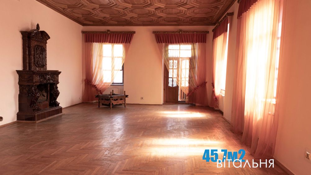 Продам приміщення в центрі м.Дубно під салон, клініку, магазин.