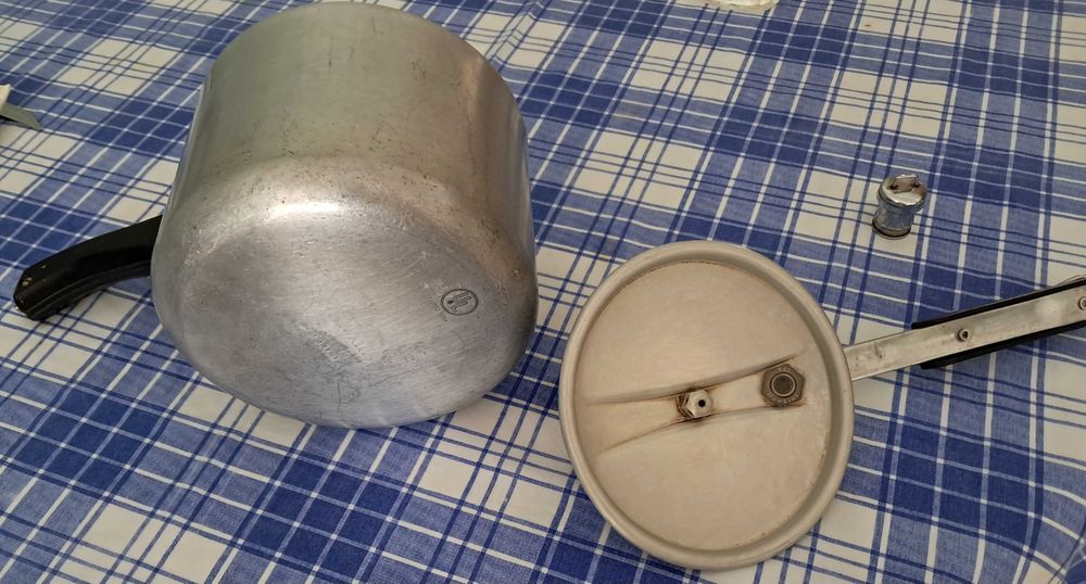 Pequena panela de pressão da Hawkins