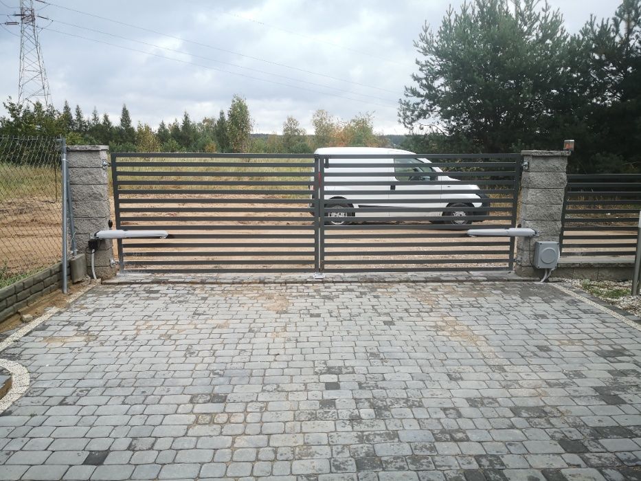Bramy garażowe napędy do bram automatyka do bram sprzedaz serwis